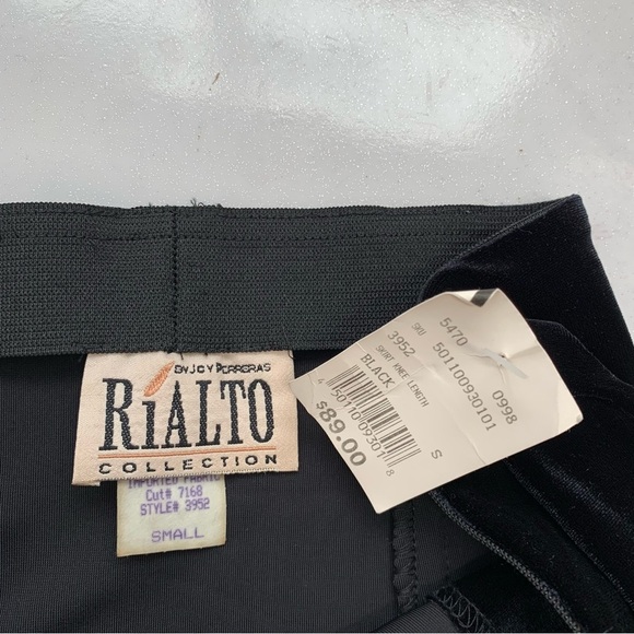Vtg Rialto Black Velvet Skirt Small Elastic Waist Front Slit Holiday Goth USA - Picture 6 of 9